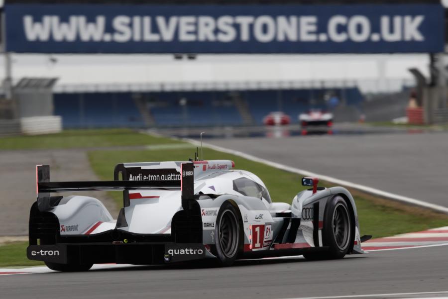  Audi R18 e-Tron Quattro 2012 года  (фото 2 из 42)